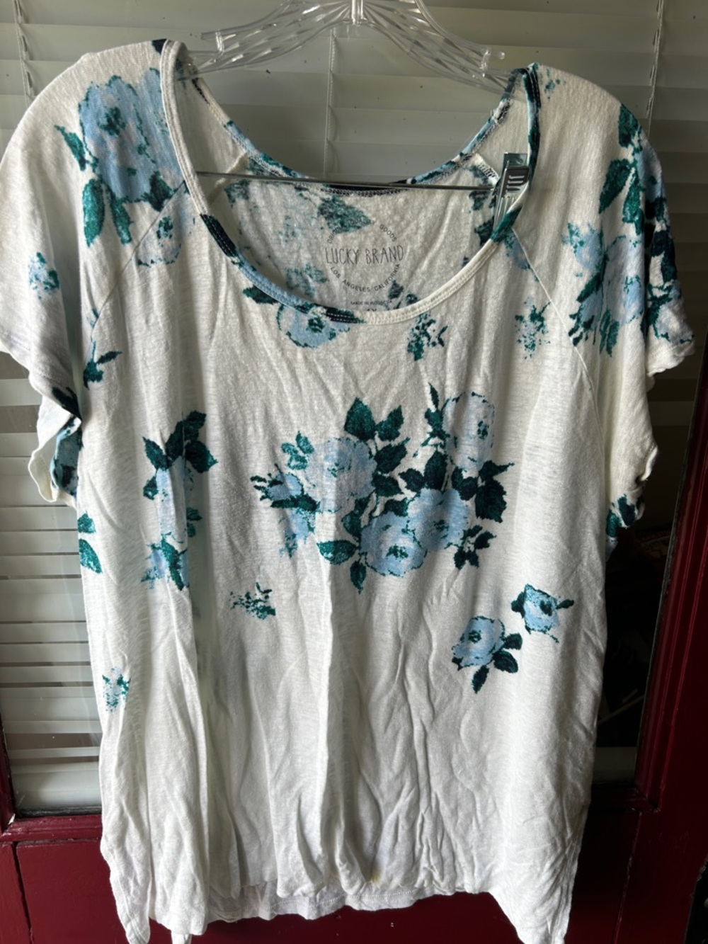 Lucky Brand t shirt